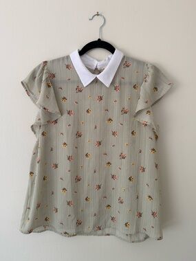 Peter Pan Collar Flutter-Sleeve Blouse Sage Green White Floral Size XL - NWOT